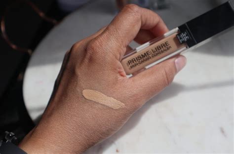 givenchy nuance 04 concealer|Givenchy Prisme Libre Skin.